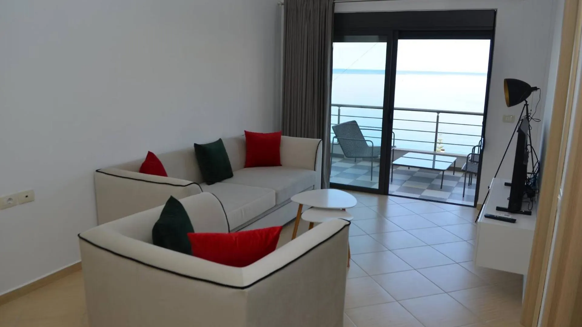 Apartmán Sunset Tarraces Sarandë 0*,